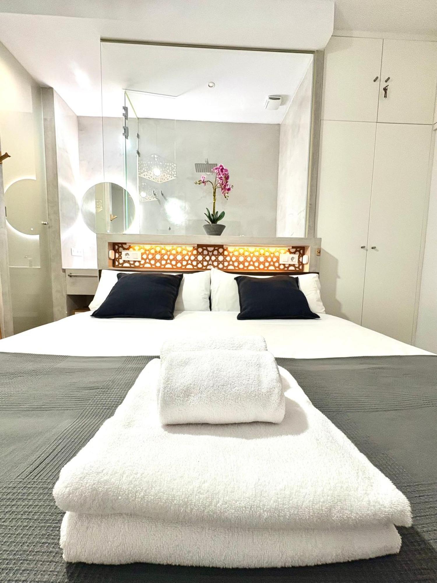 Unique House - Private SPA&Pool -StayInSéville Extérieur photo