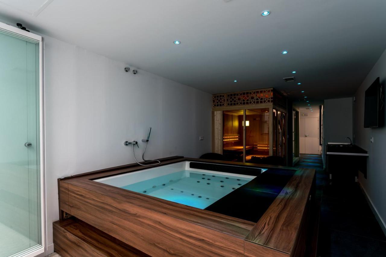 Unique House - Private SPA&Pool -StayInSéville Extérieur photo